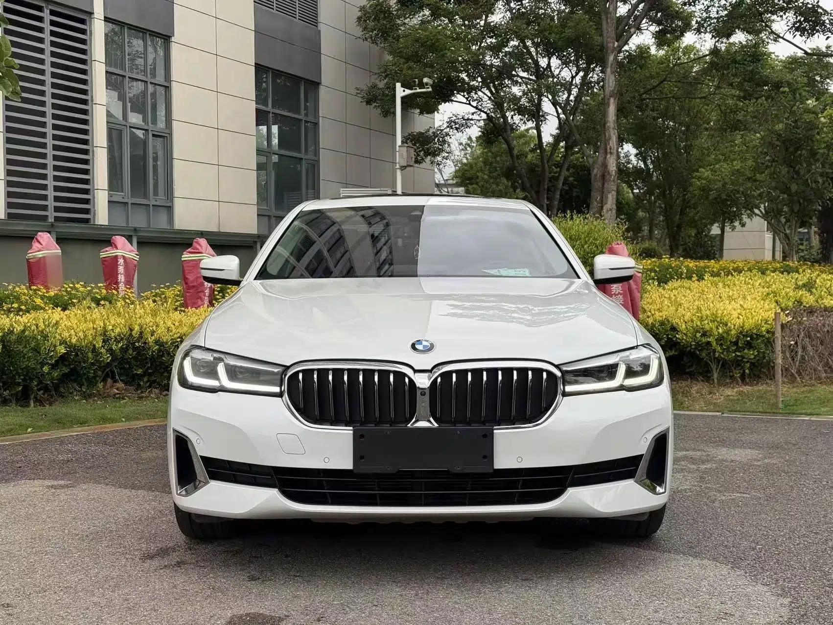 Used BMW 5 Series 2021 Updated Version 525Li Luxury Package — миниатюра 2