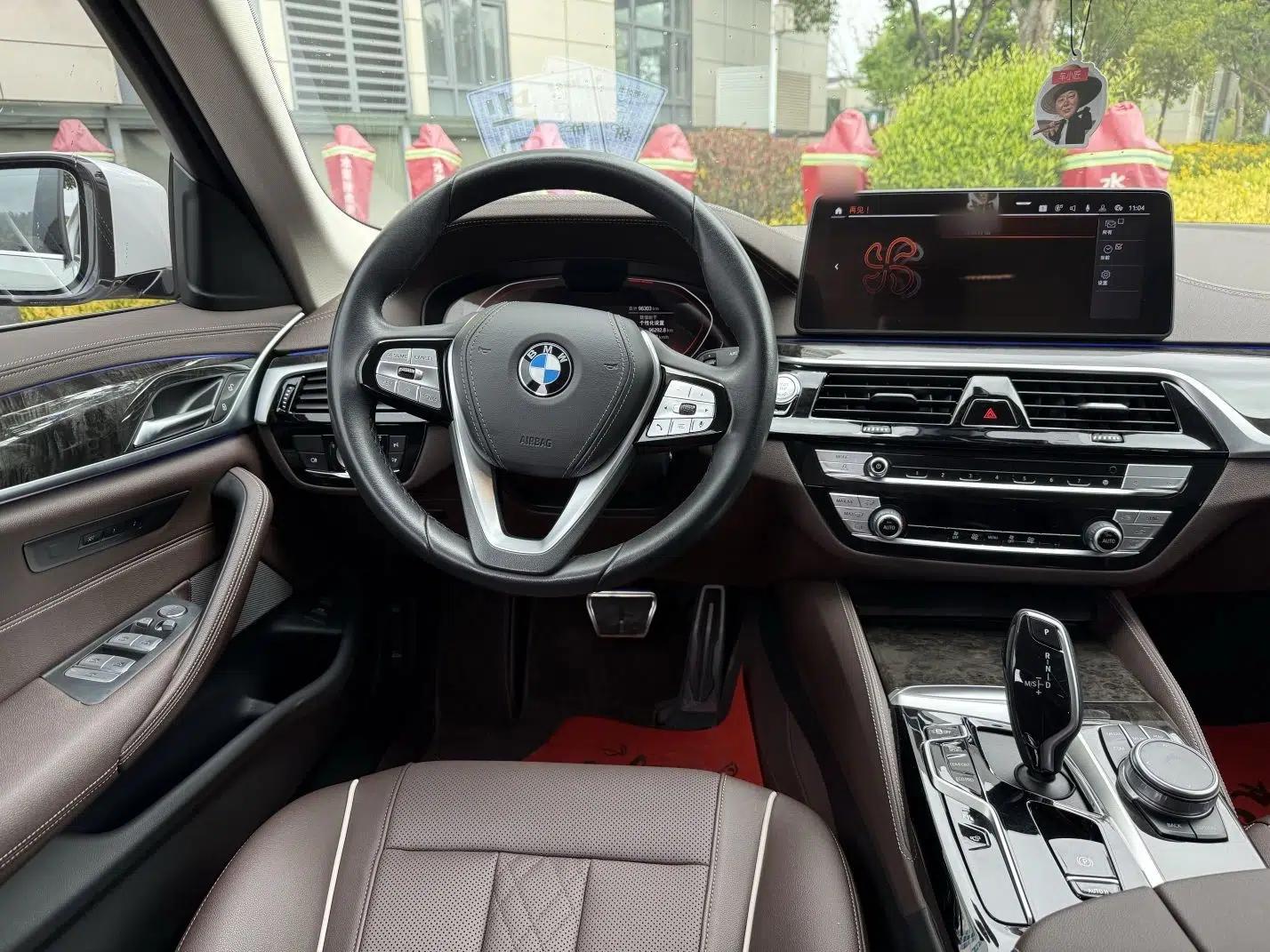 Used BMW 5 Series 2021 Updated Version 525Li Luxury Package — миниатюра 11