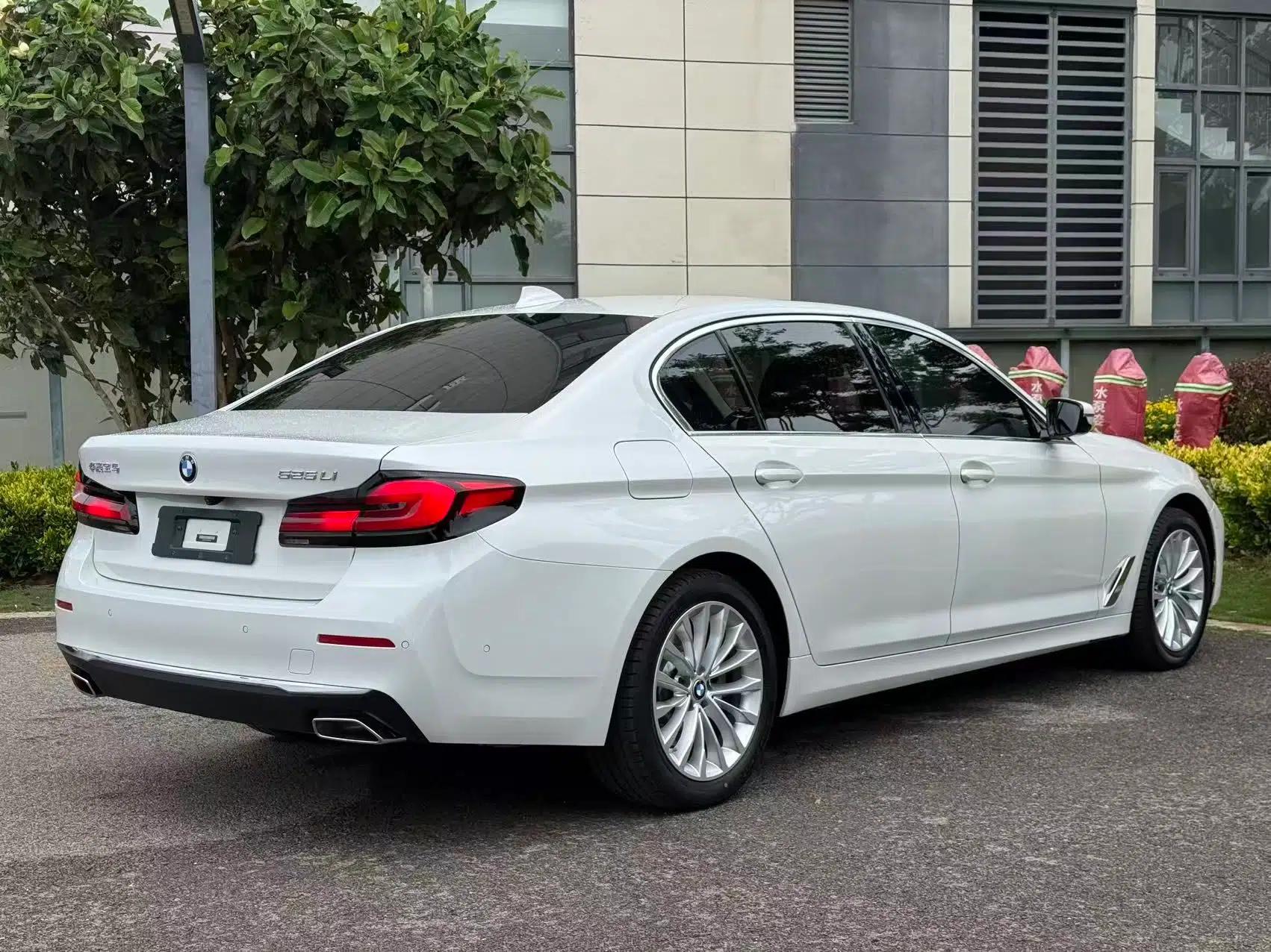 Used BMW 5 Series 2021 Updated Version 525Li Luxury Package — миниатюра 7