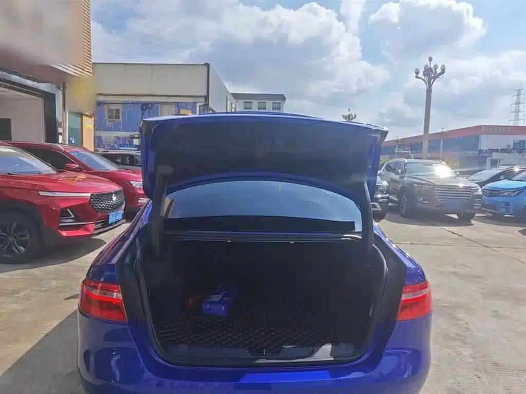 Jaguar XEL 2019 2.0T 200PS Premium Edition — миниатюра 19