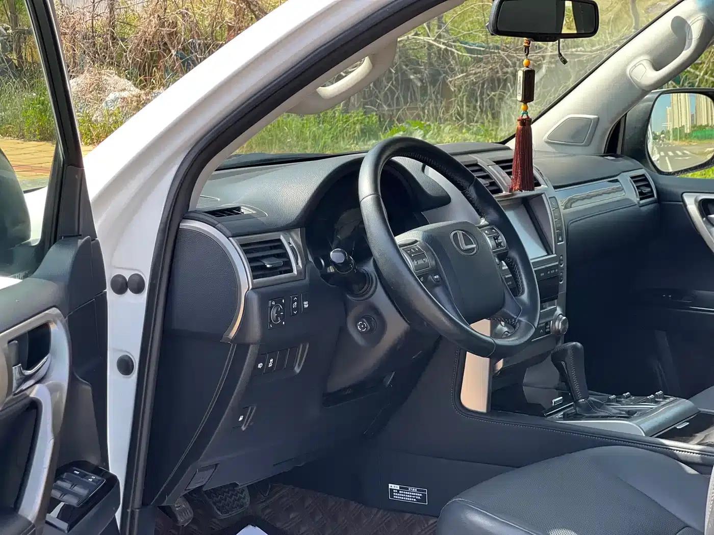 2014 Lexus GX 400 Luxury Edition — миниатюра 4