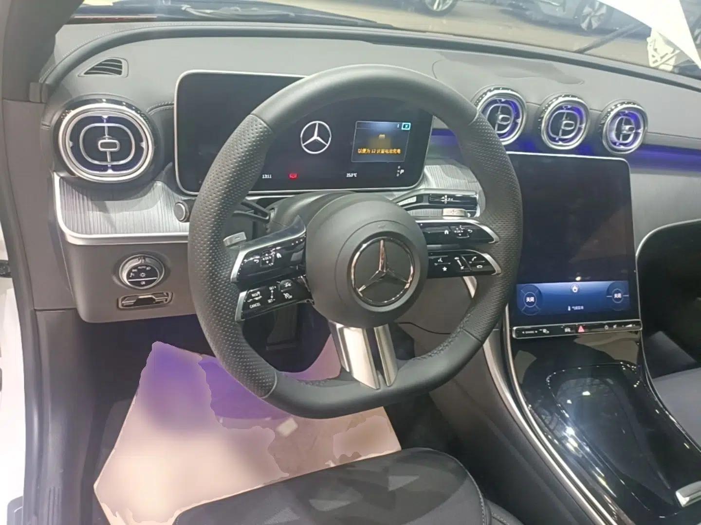 Used Mercedes-Benz C-Class 2024 C 200 L Sport Edition — миниатюра 13