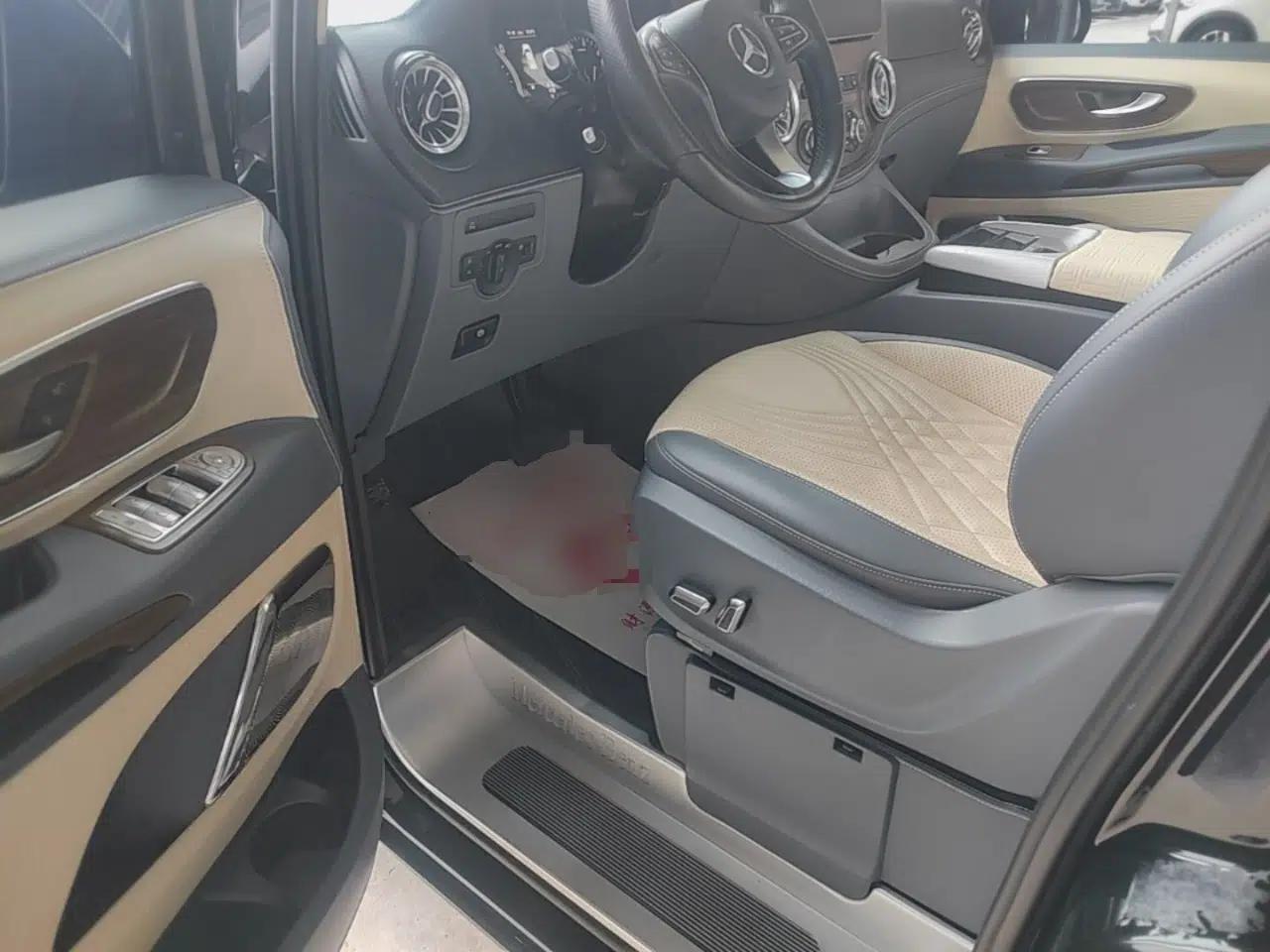 Used Mercedes-Benz Vito 2021 2.0T Business Version 7 Seats — миниатюра 18
