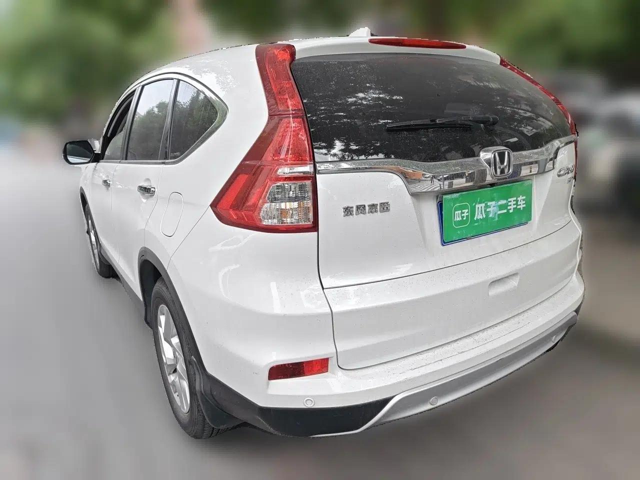 Used Honda CR-V 2015 2.4L two-wheel drive luxury version — миниатюра 4