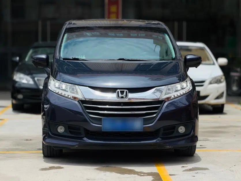 Used Honda Odyssey 2015 2.4L Smart Edition — миниатюра 2