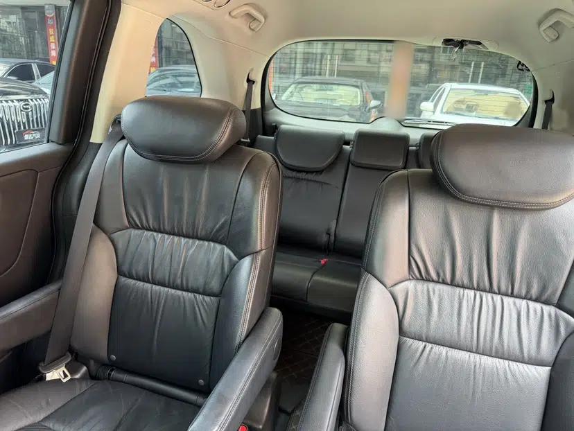 Used Honda Odyssey 2015 2.4L Smart Edition — миниатюра 10