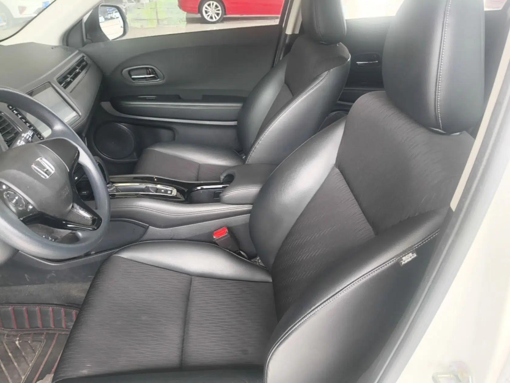 Used Honda Vezel 2020 1.5L CVT Pioneer Edition — миниатюра 17