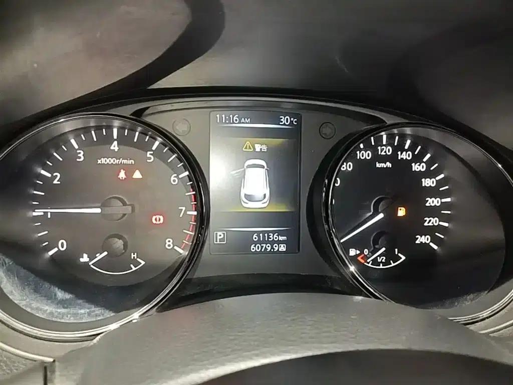 Nissan Qashqai 2017 2.0L CVT Luxury Edition (National V Emission Standard) — миниатюра 12