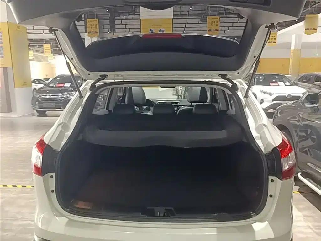 Nissan Qashqai 2017 2.0L CVT Luxury Edition (National V Emission Standard) — миниатюра 19