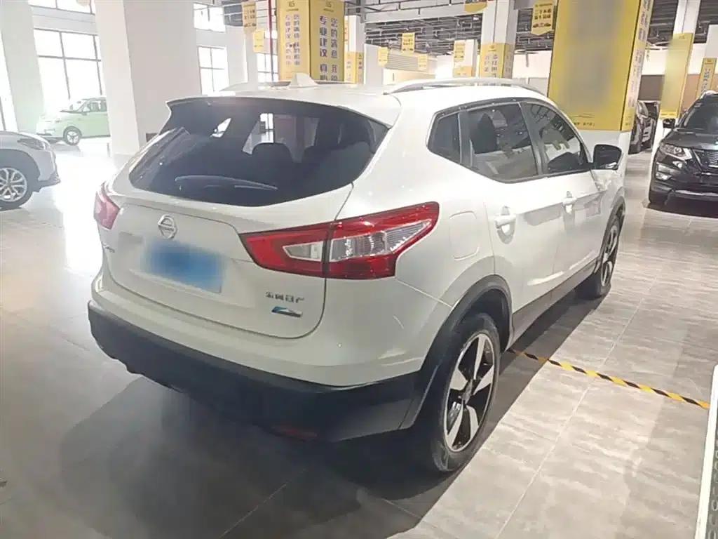 Nissan Qashqai 2017 2.0L CVT Luxury Edition (National V Emission Standard) — миниатюра 7