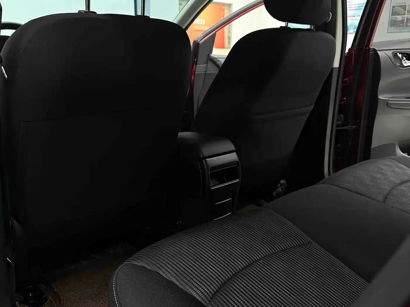 2016 Tiida 1.6L CVT Sport Edition — миниатюра 11