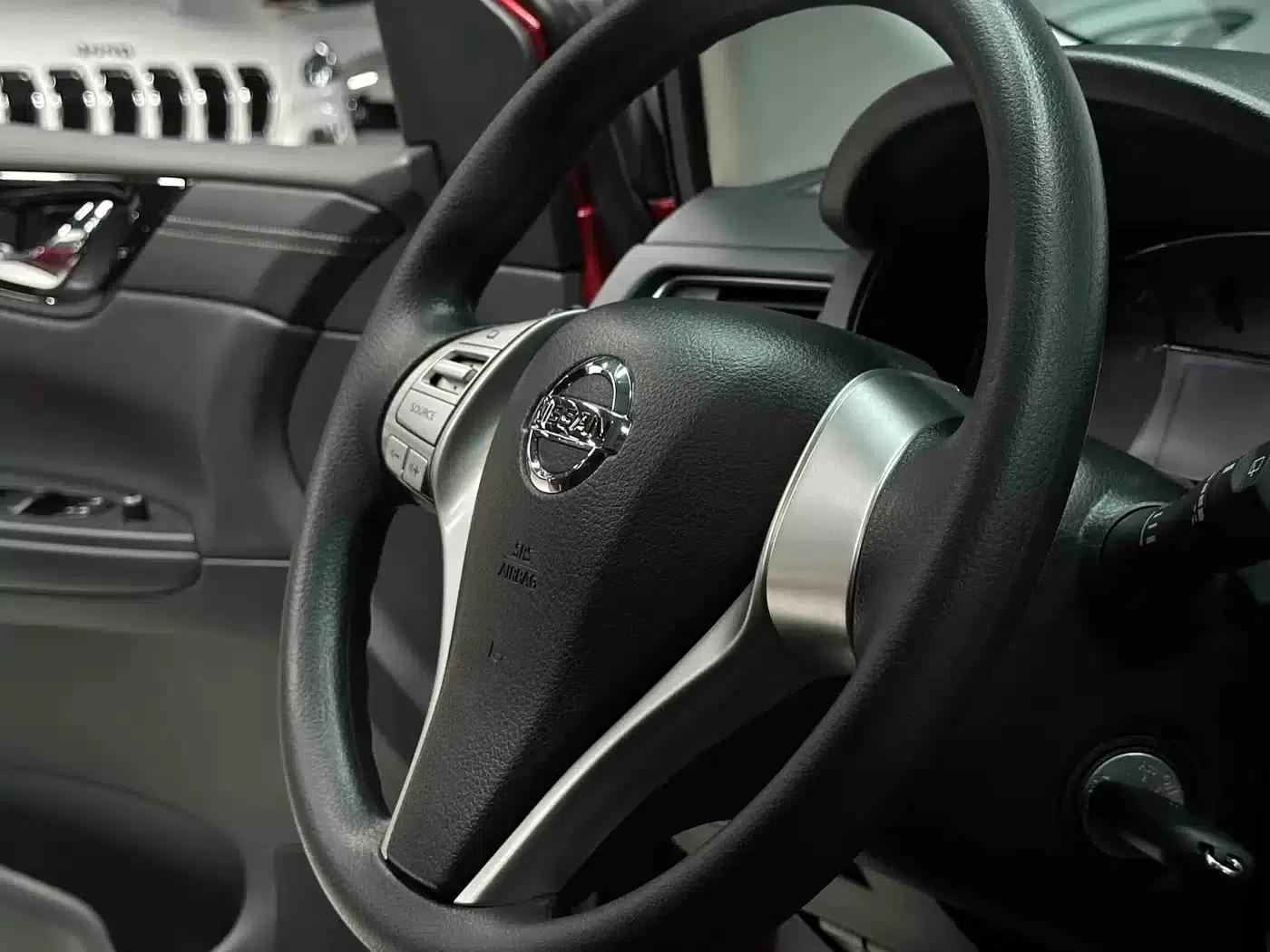 2016 Tiida 1.6L CVT Sport Edition — миниатюра 19
