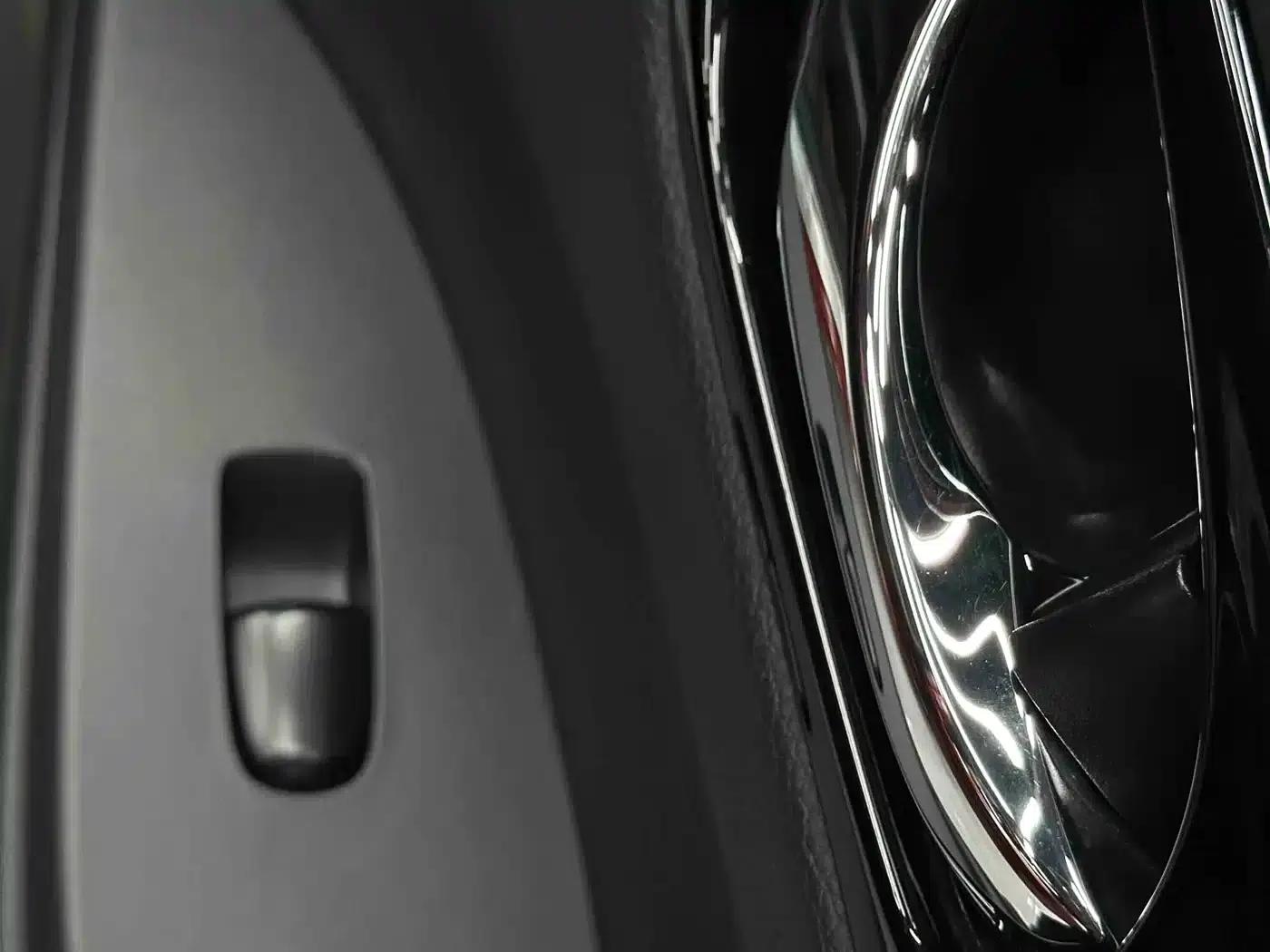 2016 Tiida 1.6L CVT Sport Edition — миниатюра 20