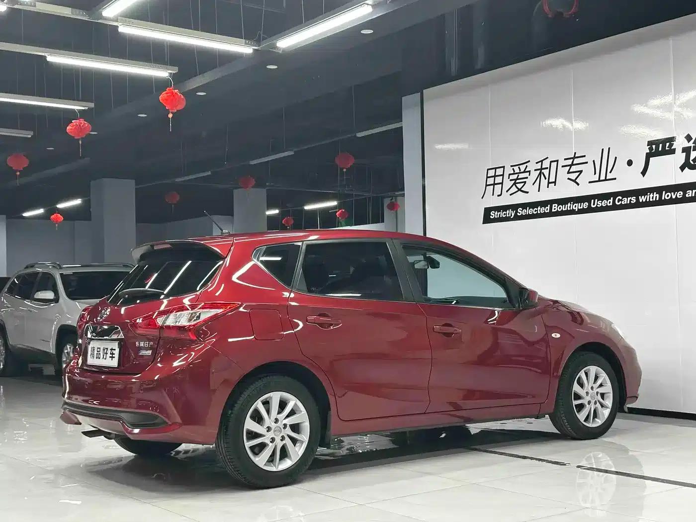 2016 Tiida 1.6L CVT Sport Edition — миниатюра 6