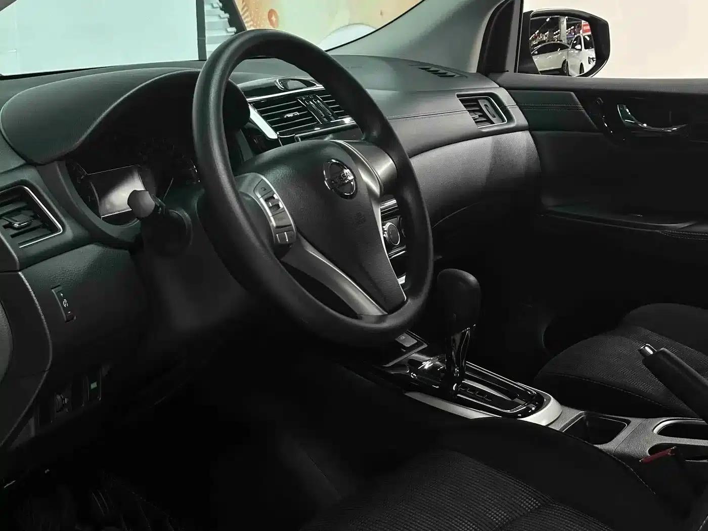 2016 Tiida 1.6L CVT Sport Edition — миниатюра 7
