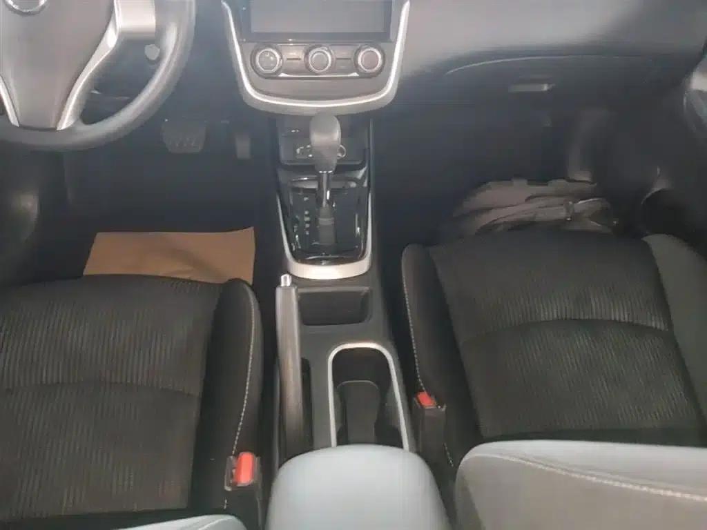 2021 Tiida 1.6L CVT Sport Edition — миниатюра 14