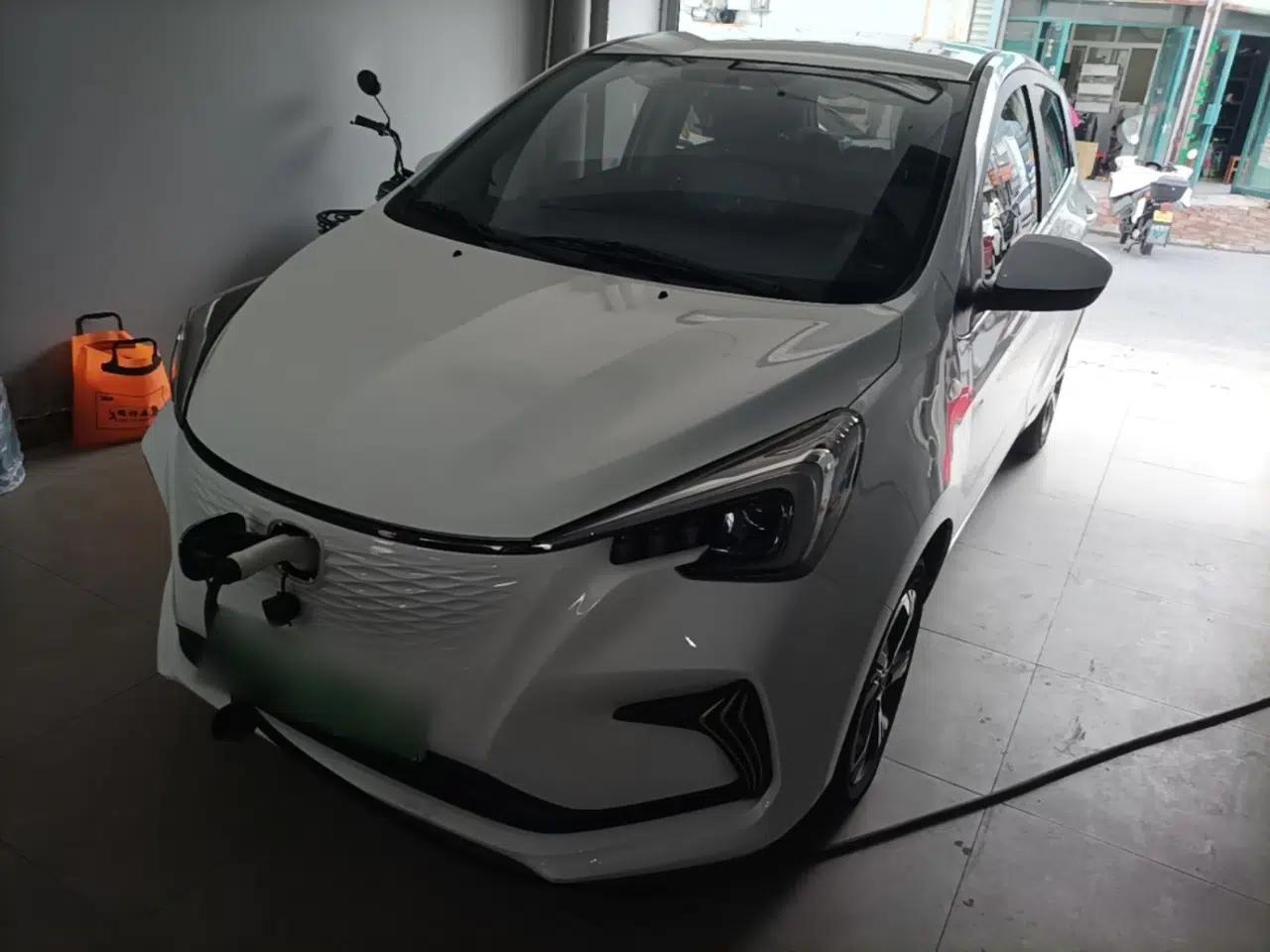 Used CHANGAN Benni E-Star 2023 Charming Edition Colorful Model Lithium-Ion Battery — миниатюра 1