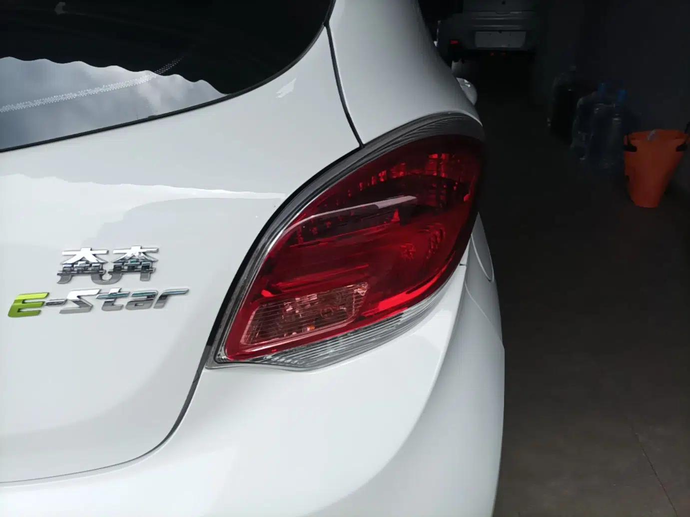 Used CHANGAN Benni E-Star 2023 Charming Edition Colorful Model Lithium-Ion Battery — миниатюра 9