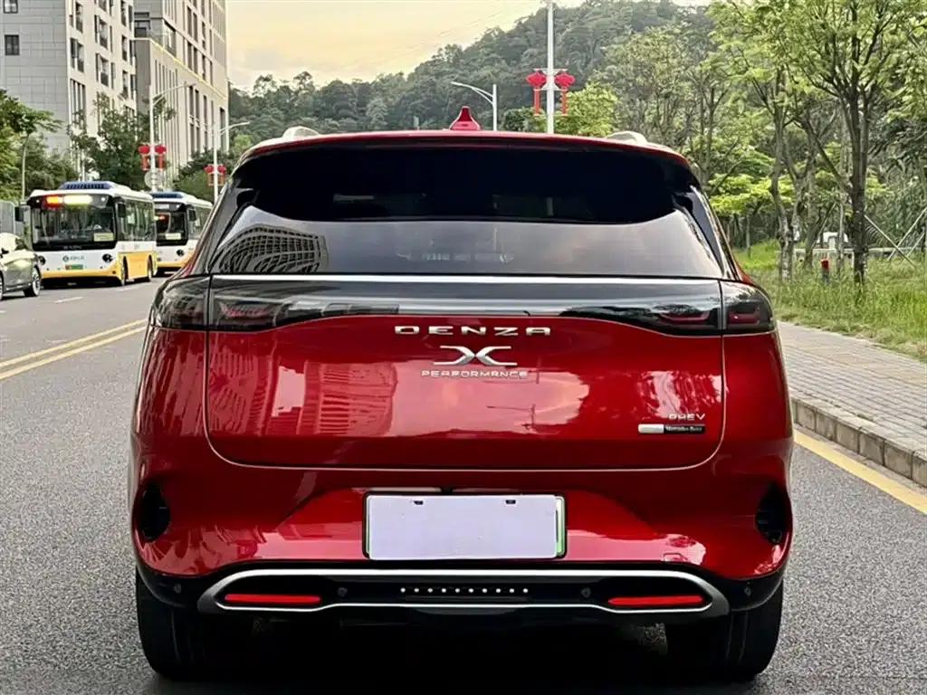 Denza X 2020 PHEV Flagship Edition — миниатюра 24