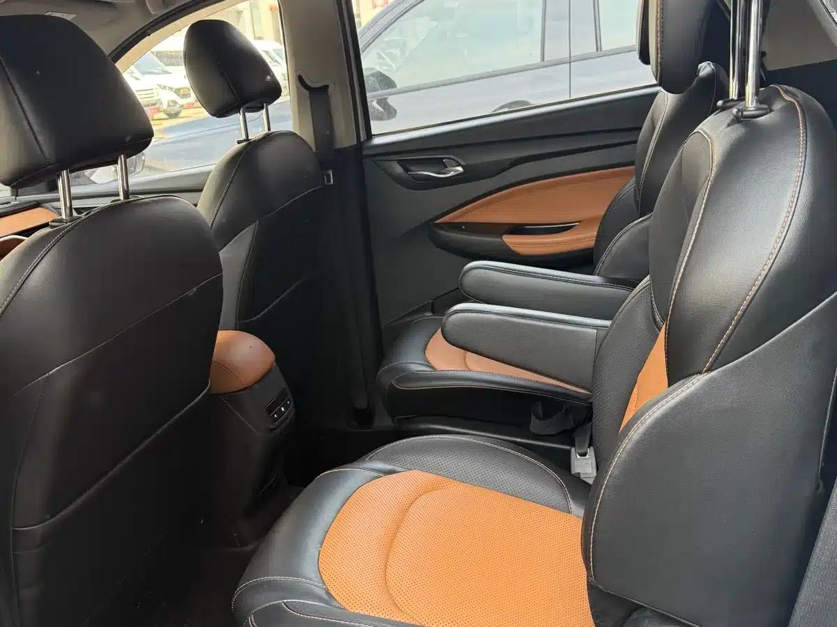Wuling Hongguang S3 2018 1.5L Manual Deluxe Edition (National V Emission Standard) — миниатюра 3