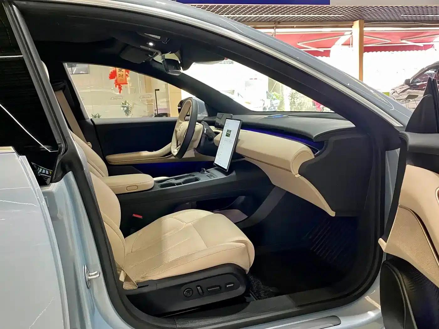 NIO ET5 2024 model 75kWh — миниатюра 12