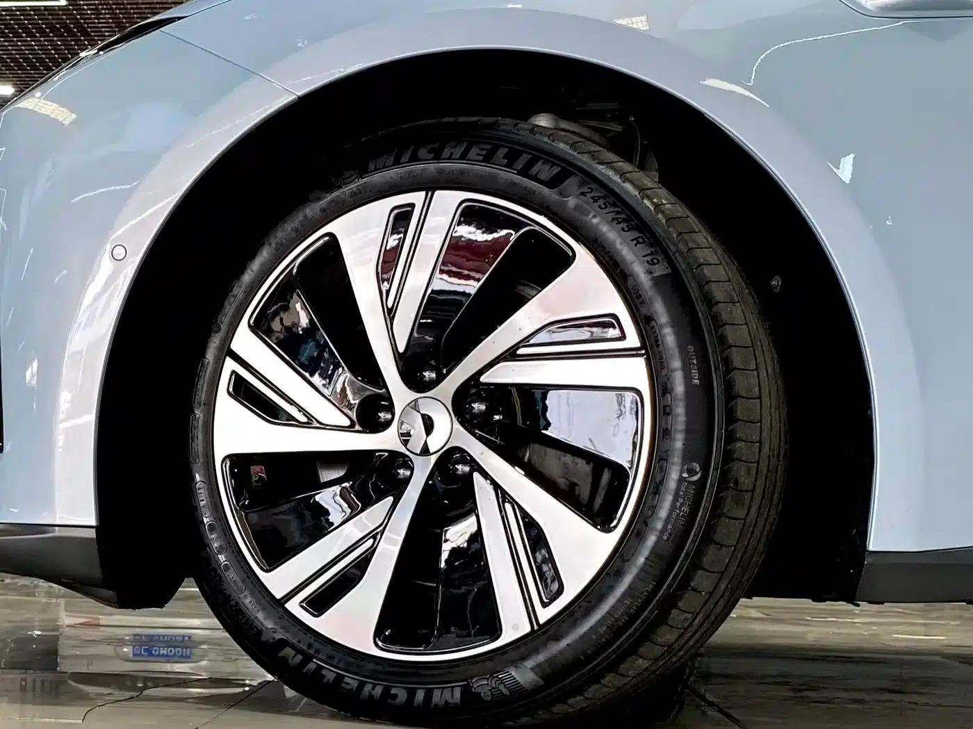 NIO ET5 2024 model 75kWh — миниатюра 8