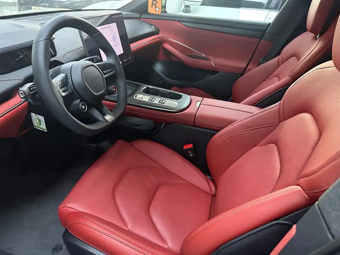 Xiaomi SU7 2024 Rear-Wheel Drive Standard Founder Edition — миниатюра 4