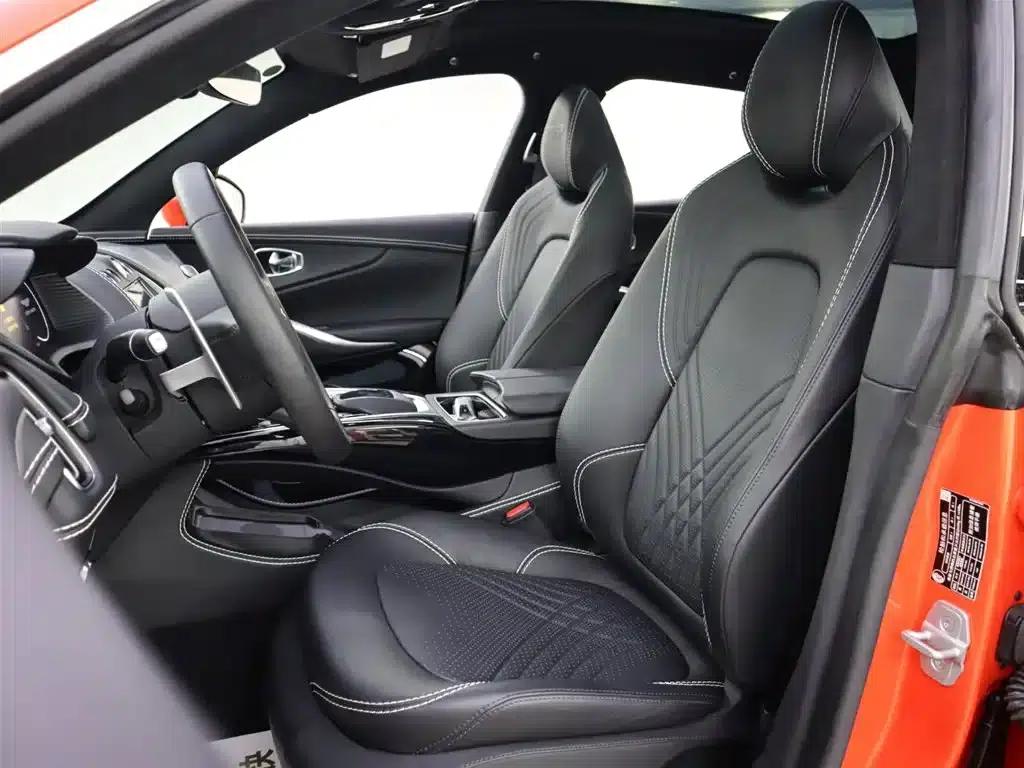 Aston Martin DBX 2023 3.0T STRAIGHT-SIX — миниатюра 8