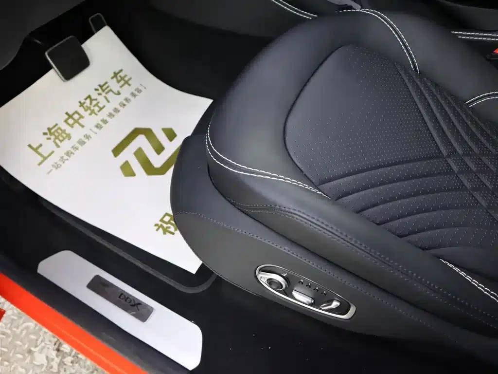 Aston Martin DBX 2023 3.0T STRAIGHT-SIX — миниатюра 9