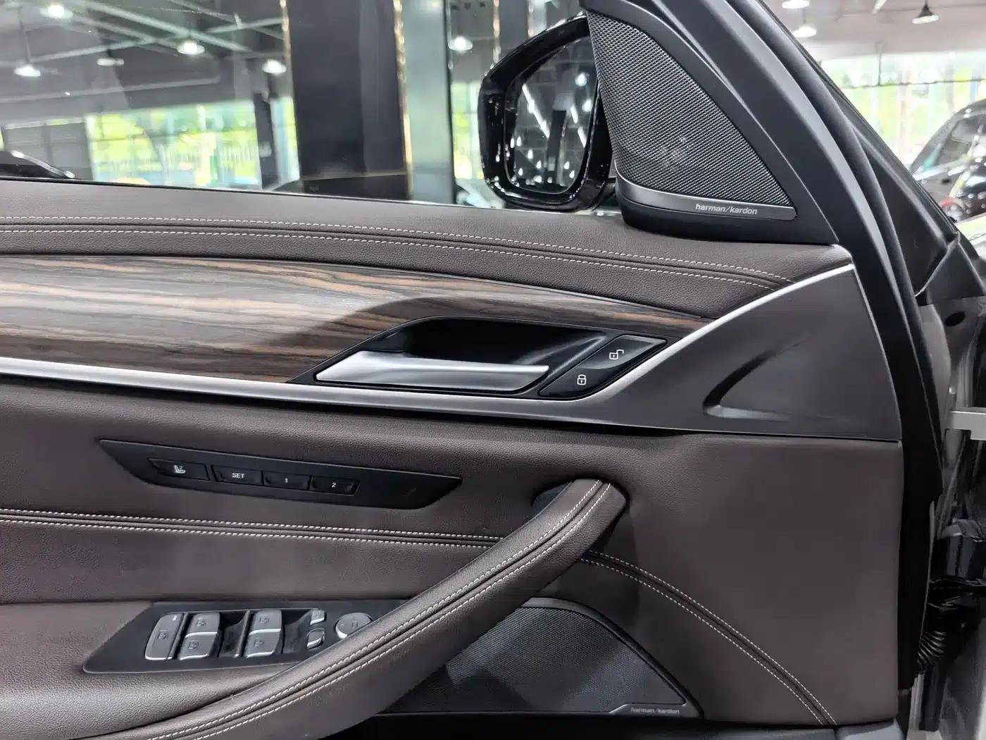 BMW 5 Series 2021 530Li Luxury Package — миниатюра 14