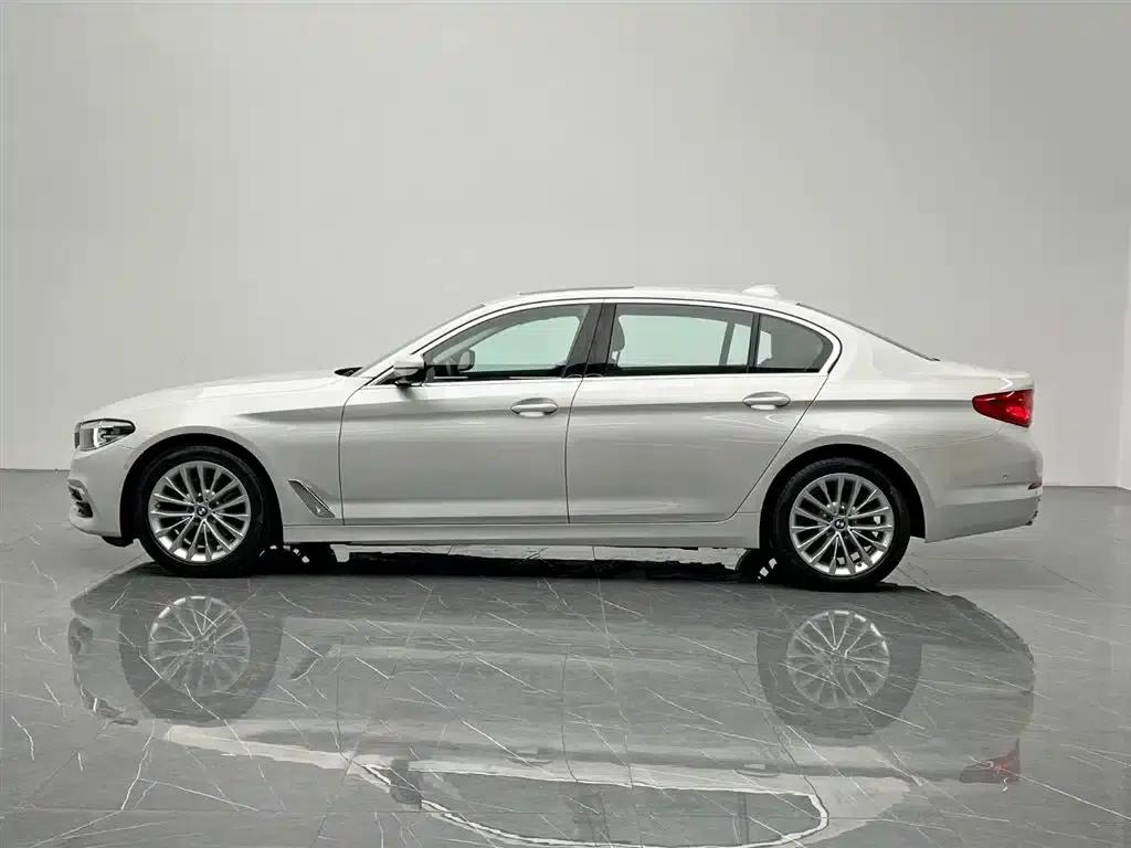2020 BMW 5 Series 525Li Luxury Package — миниатюра 3