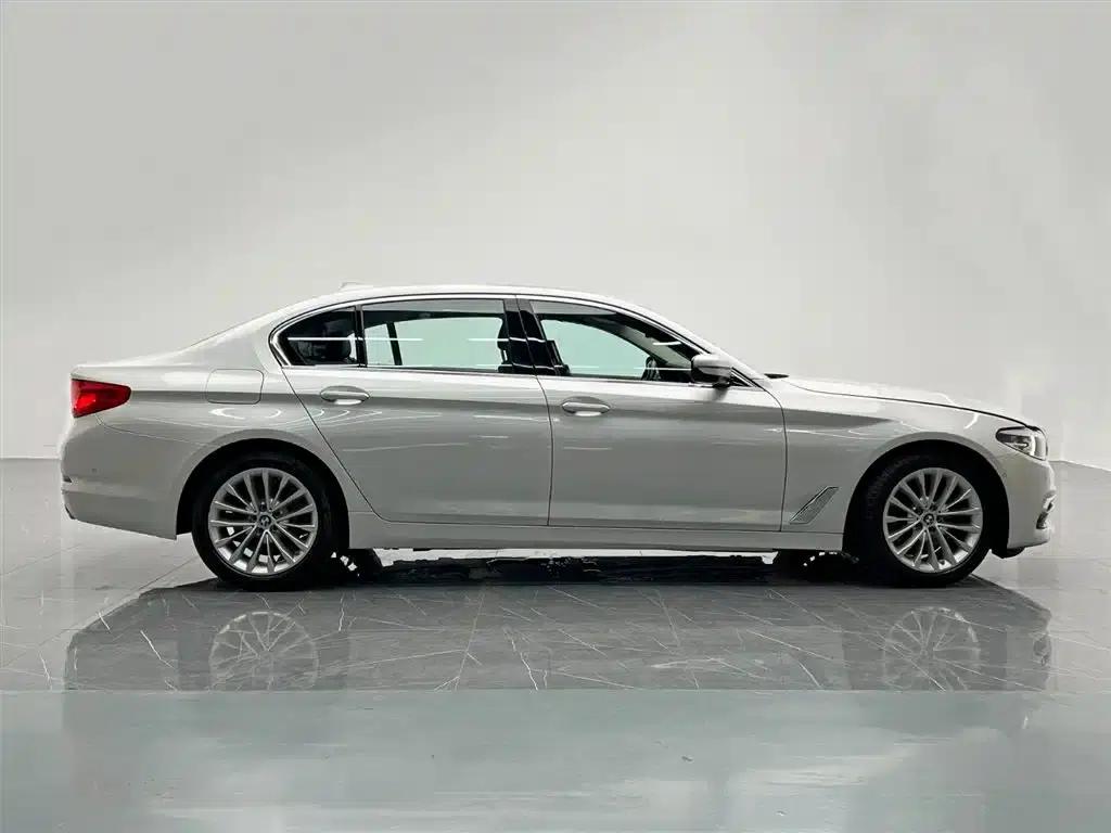 2020 BMW 5 Series 525Li Luxury Package — миниатюра 7