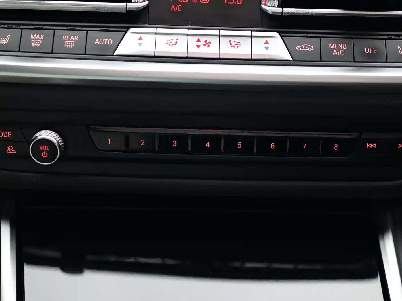 2022 BMW 3 Series Facelift 320Li M Sport Package — миниатюра 17