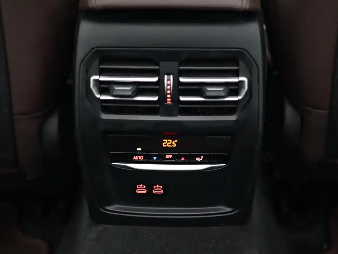 2022 BMW 3 Series Facelift 320Li M Sport Package — миниатюра 24