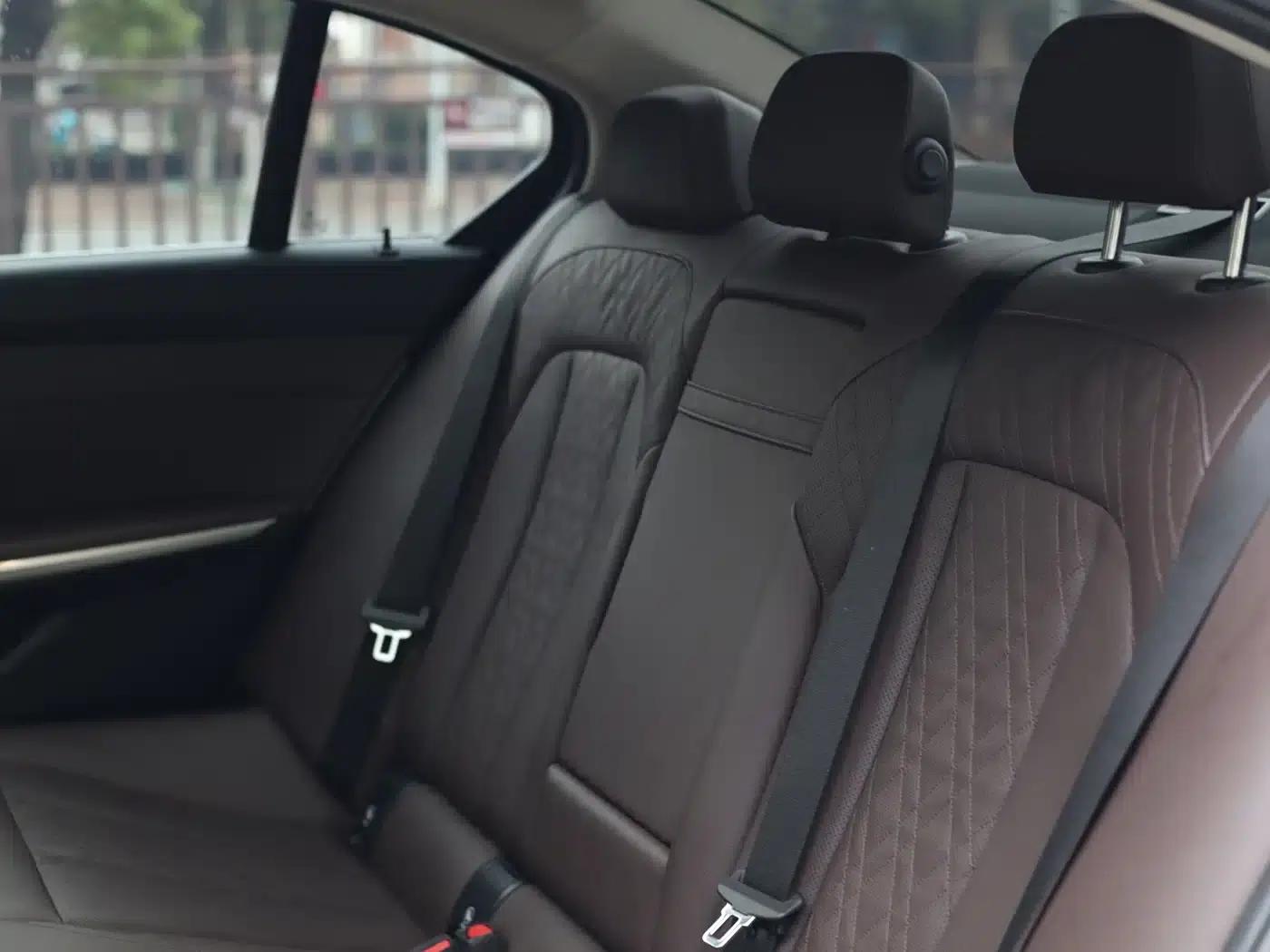2022 BMW 3 Series Facelift 320Li M Sport Package — миниатюра 31