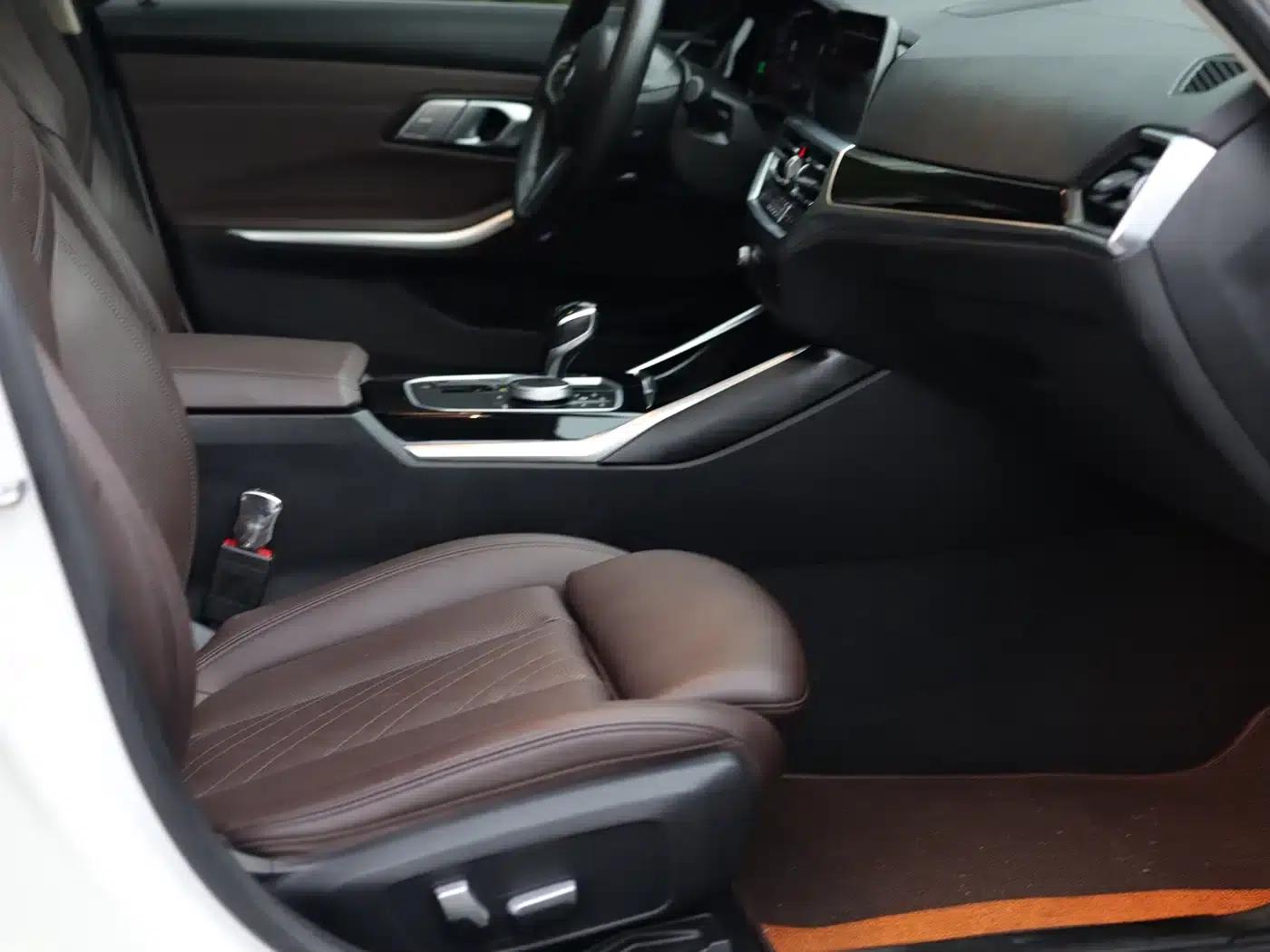2022 BMW 3 Series Facelift 320Li M Sport Package — миниатюра 37