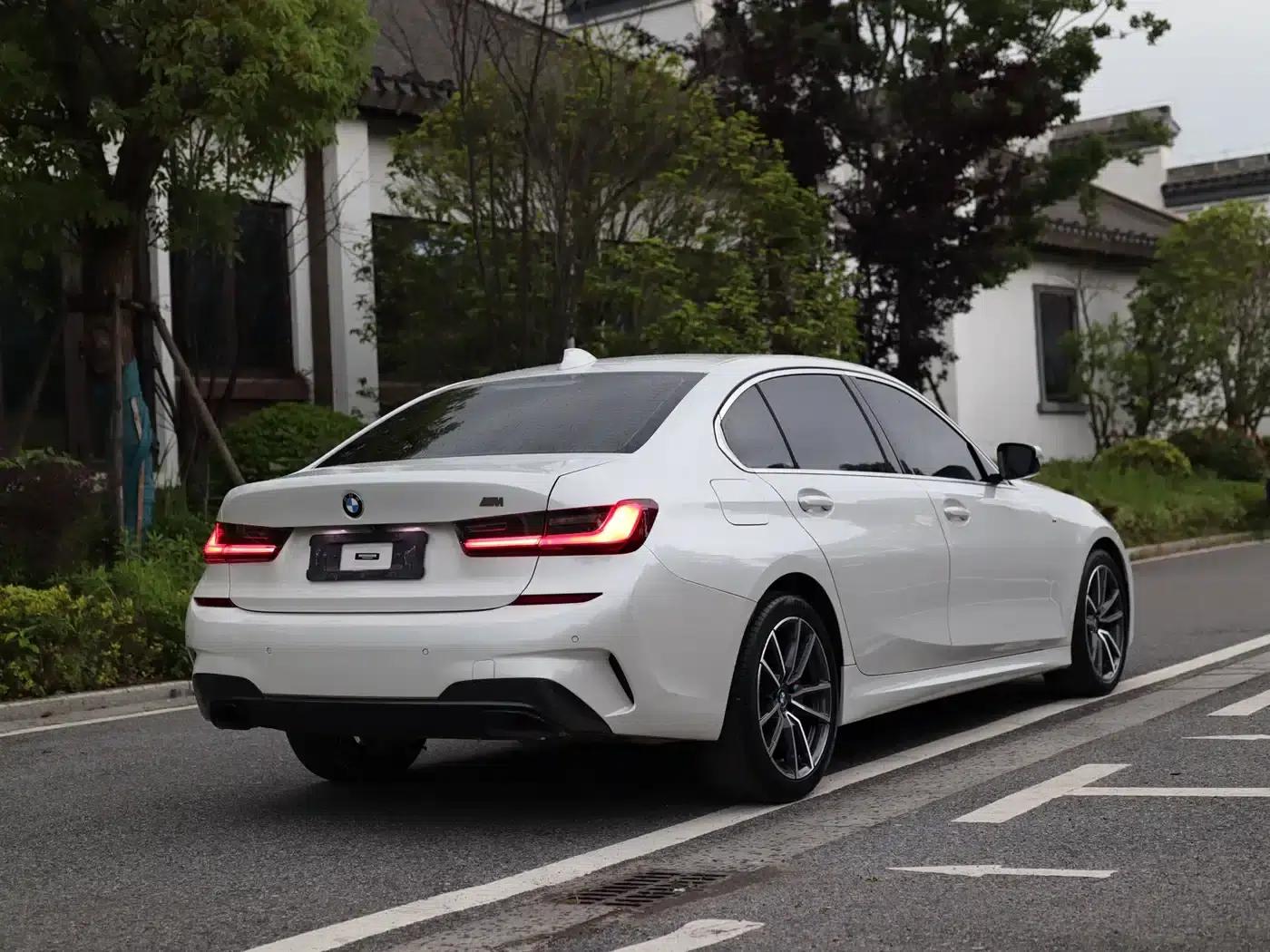 2022 BMW 3 Series Facelift 320Li M Sport Package — миниатюра 5