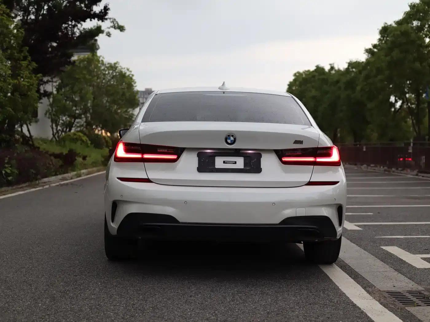 2022 BMW 3 Series Facelift 320Li M Sport Package — миниатюра 6