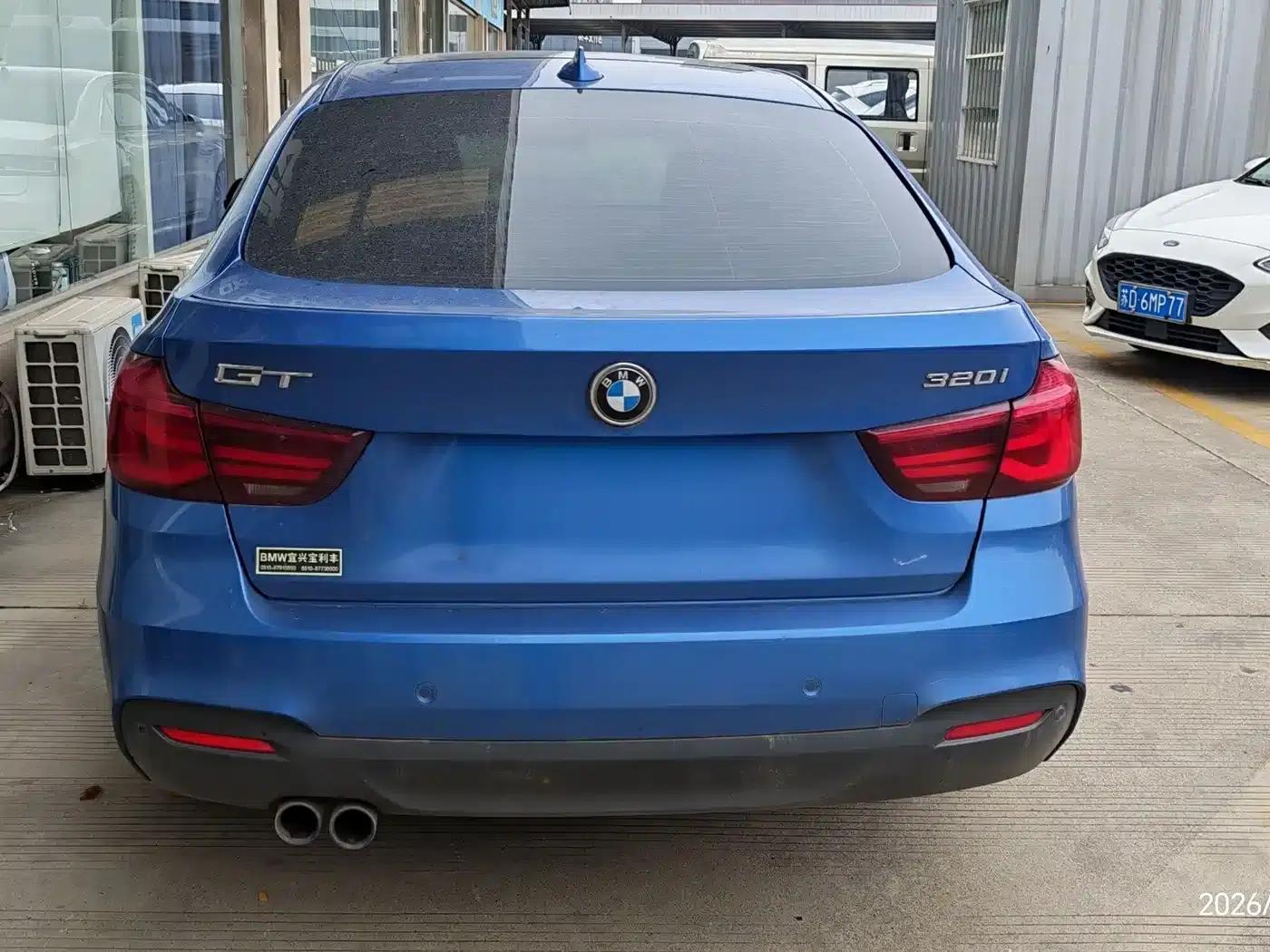 2019 BMW 3 Series GT 320i M Sport Package — миниатюра 5