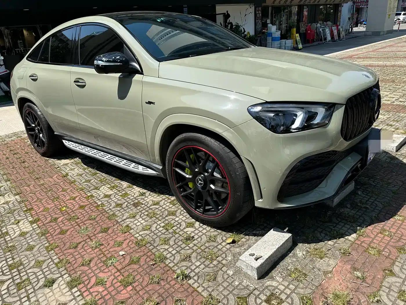 2022 Mercedes-Benz GLE Coupe AMG Model: AMG GLE 53 4MATIC+ Coupe SUV — миниатюра 3