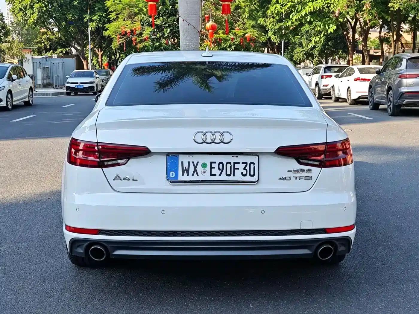 Audi A4L 2018 30th Anniversary Edition 40 TFSI Fashion Model — миниатюра 14