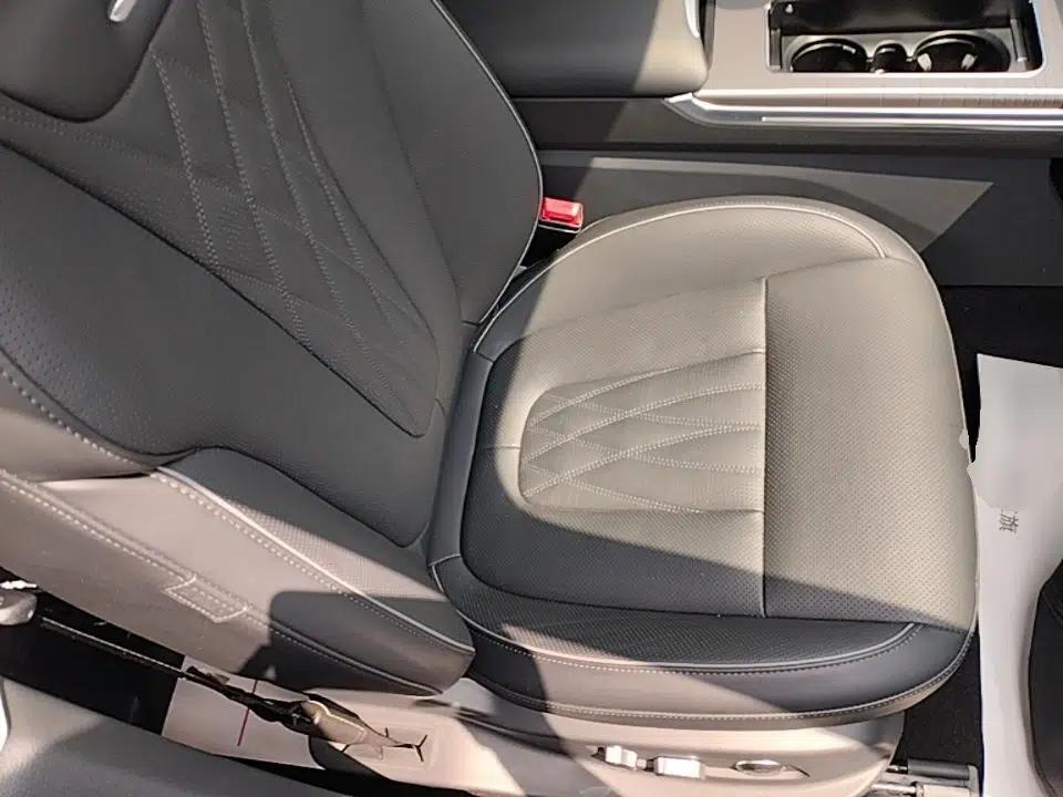 Used Hongqi HS7 PHEV 2024 2.0T PHEV Four-Wheel Drive Flagship Edition 7 Seats — миниатюра 19