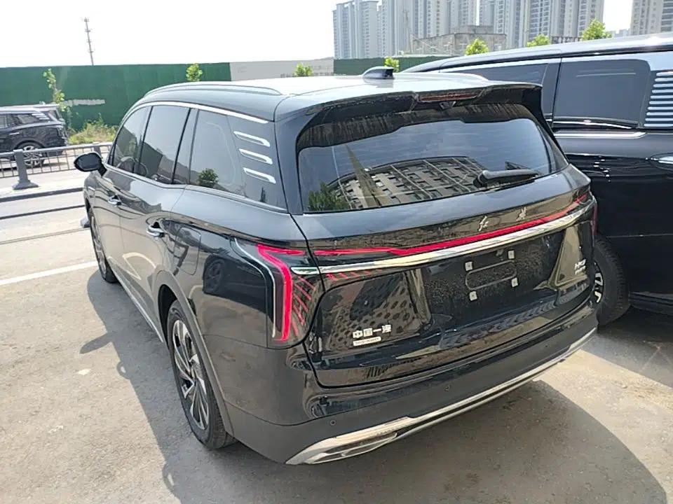 Used Hongqi HS7 PHEV 2024 2.0T PHEV Four-Wheel Drive Flagship Edition 7 Seats — миниатюра 4