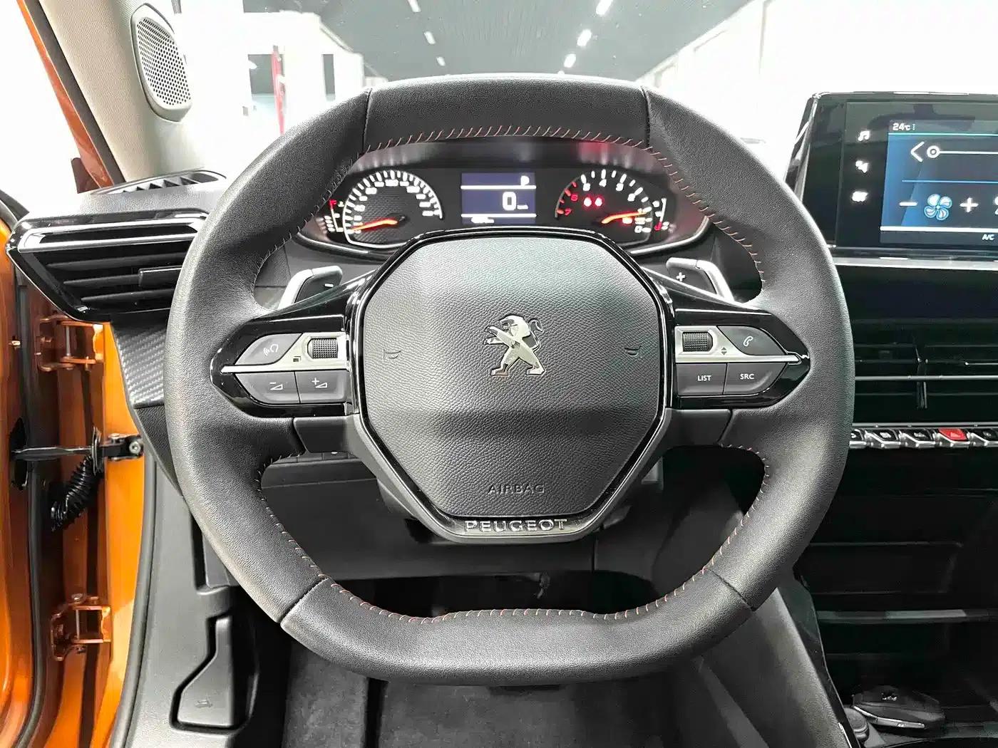 Peugeot 2008 2022 230THP THE ONE — миниатюра 8