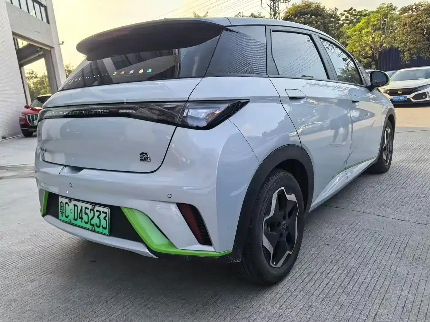 Dolphin 2023 420km Fashion Edition — миниатюра 3