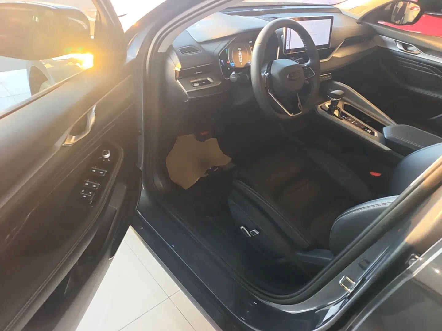 Used Geely Auto Preface 2023 2.0TD Luxury Version — миниатюра 18