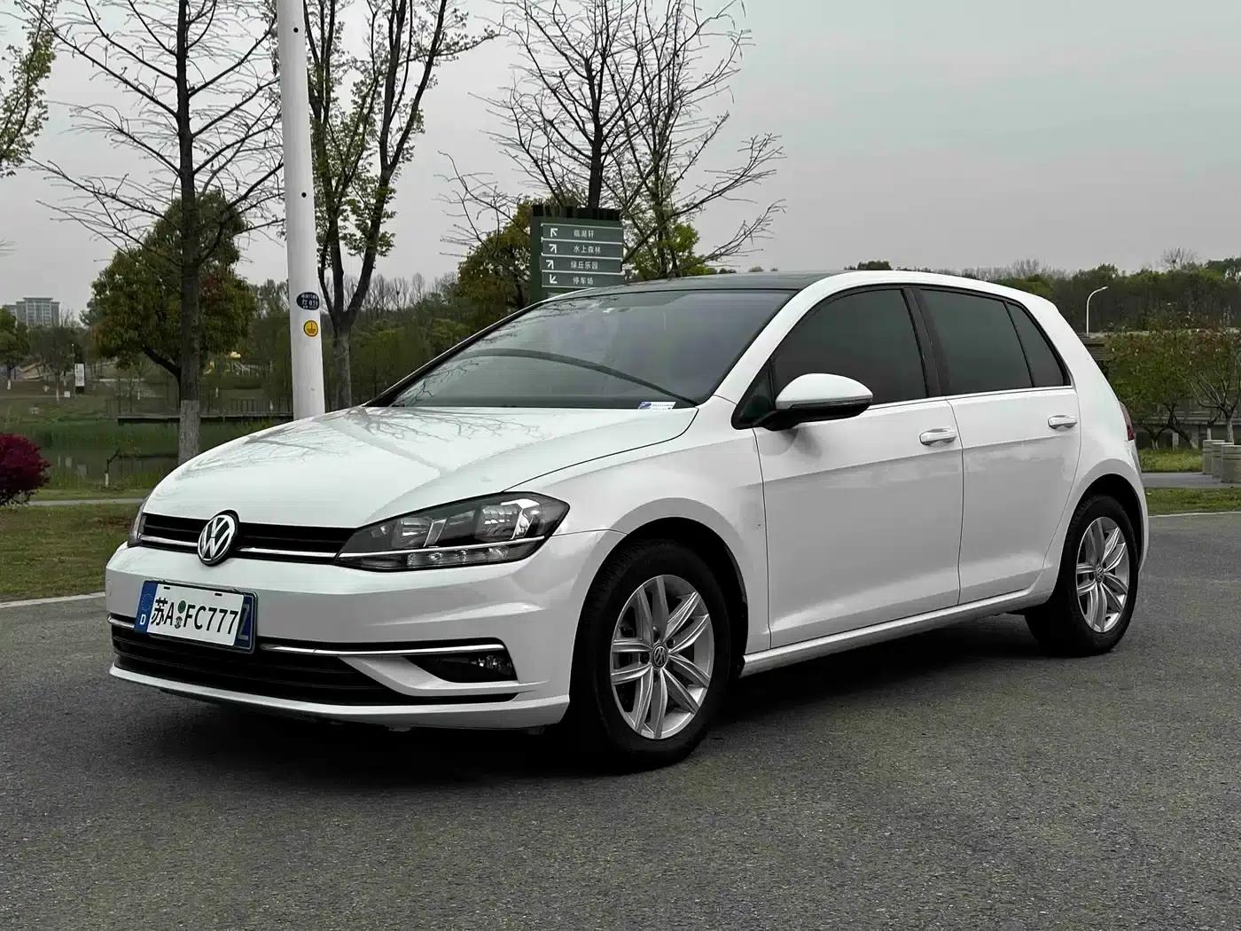 2018 Golf 1.6L Automatic Comfort — миниатюра 1