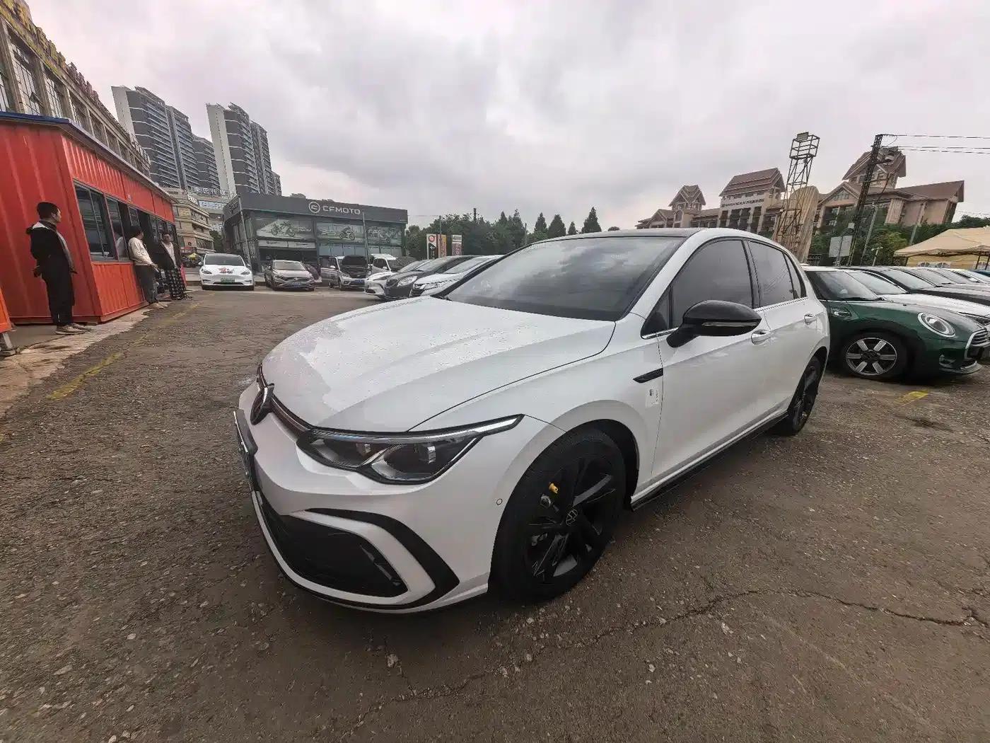 2023 Golf 280TSI DSG R-Line — миниатюра 1