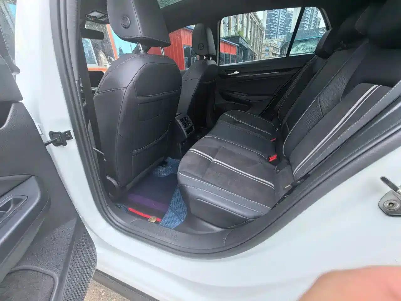 2023 Golf 280TSI DSG R-Line — миниатюра 14
