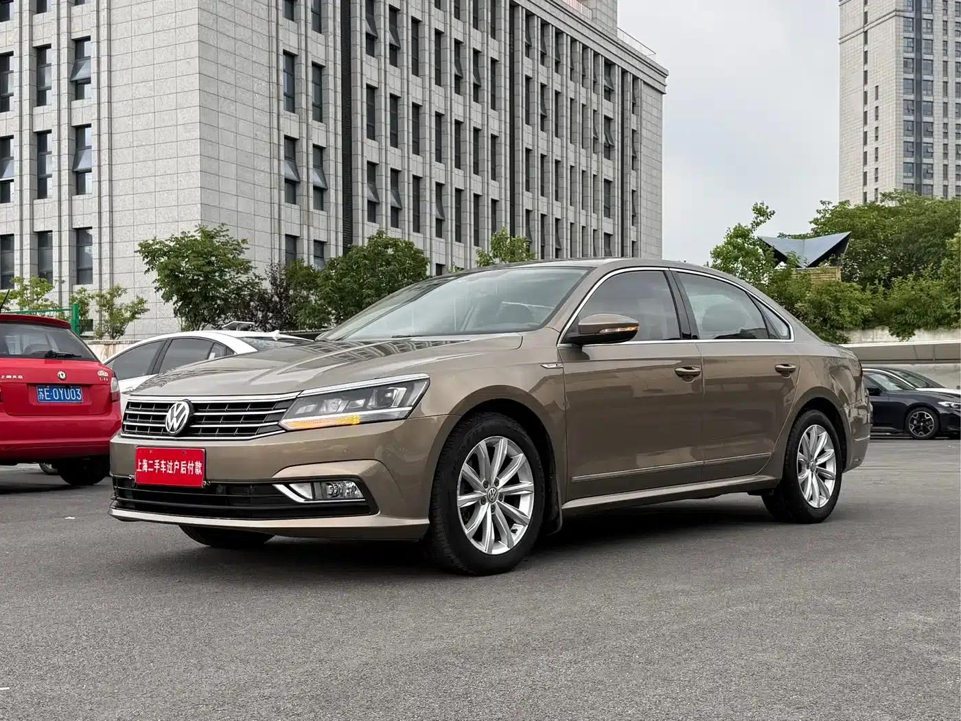 2017 Passat 330TSI DSG Premium Edition — миниатюра 2